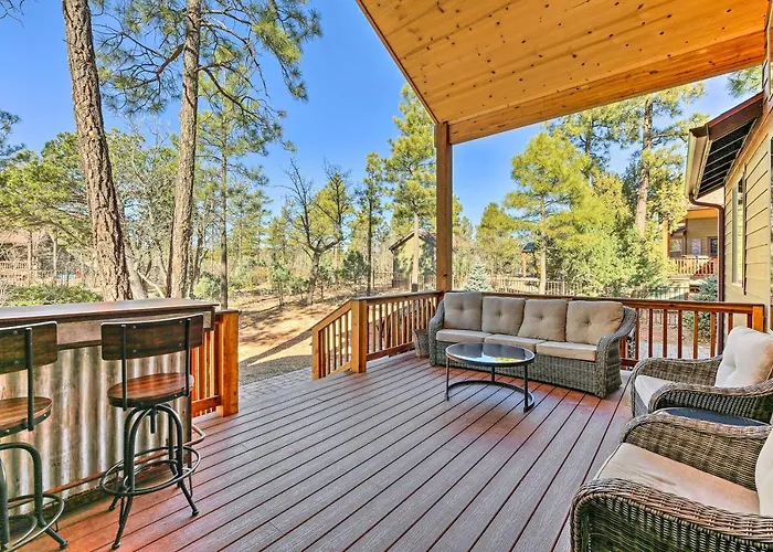 Hot Tub & Ponderosa Views! Luxe In Lakeside Pinetop-Lakeside