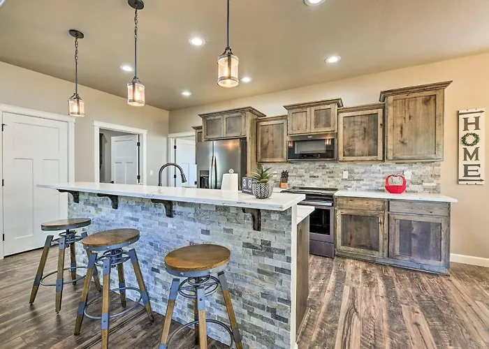 Holiday home Hot Tub & Ponderosa Views! Luxe In Lakeside Pinetop-Lakeside